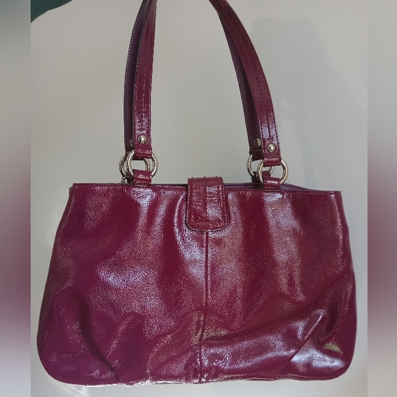 ⛔️SOLD⛔️ Coach Patent Leather Handbag – Deep Burgundy - Picture 6 of 9